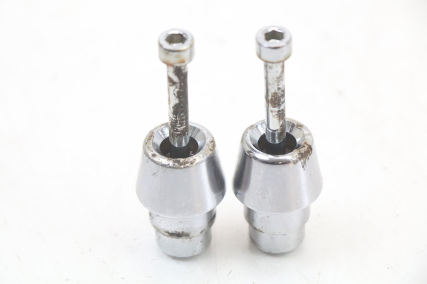 photo de HANDLEBAR ENDS PEUGEOT KISBEE 2T 50 (2018 - 2022) - Alternative perspective