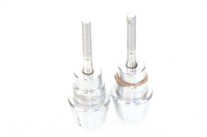 photo de HANDLEBAR ENDS PEUGEOT KISBEE 4T 50 (2018 - 2022) - Component detail