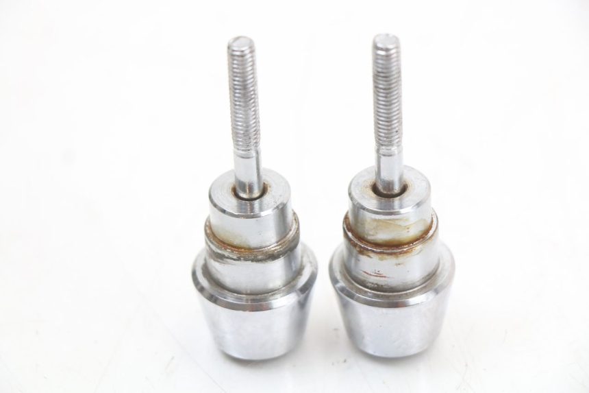 photo de HANDLEBAR ENDS PEUGEOT KISBEE 4T 50 (2018 - 2022) - Technical close-up