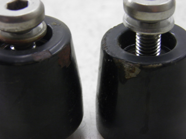 photo de HANDLEBAR ENDS KYMCO AGILITY CITY 16P 125 (2015 - 2021) - Alternative perspective