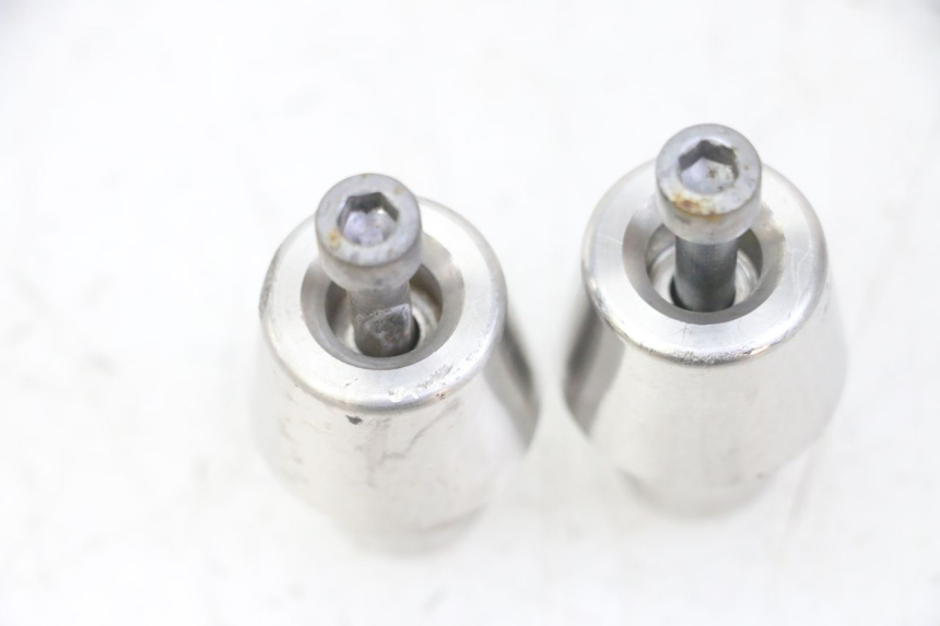 photo de HANDLEBAR ENDS PEUGEOT SATELIS 125 (2013 - 2018) - Component detail