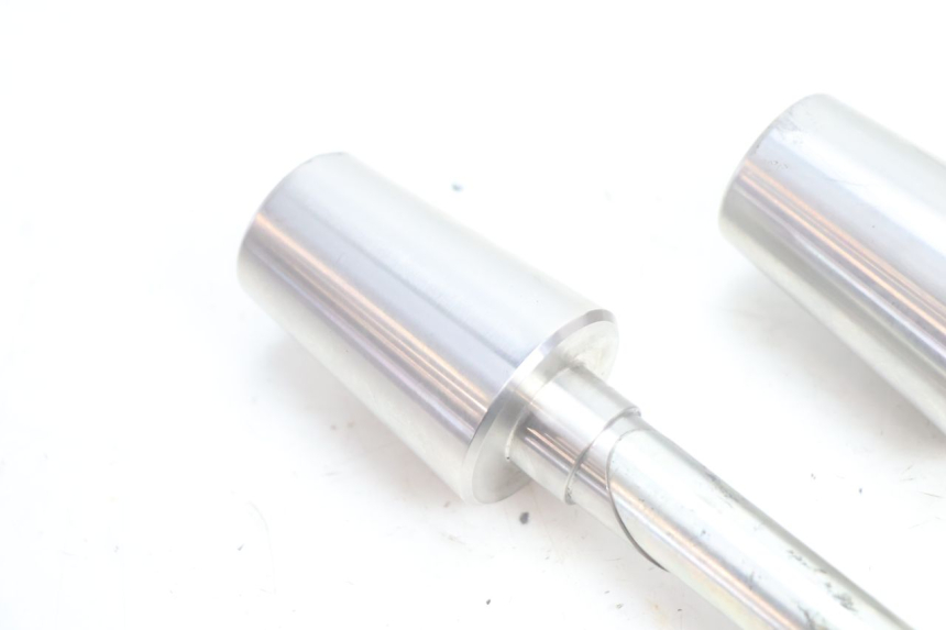 photo de HANDLEBAR END PEUGEOT SATELIS 125 (2006 - 2009) - Component detail
