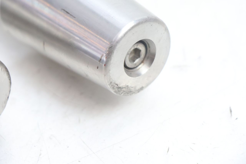 photo de HANDLEBAR END PEUGEOT SATELIS 125 (2006 - 2009) - Checked used part