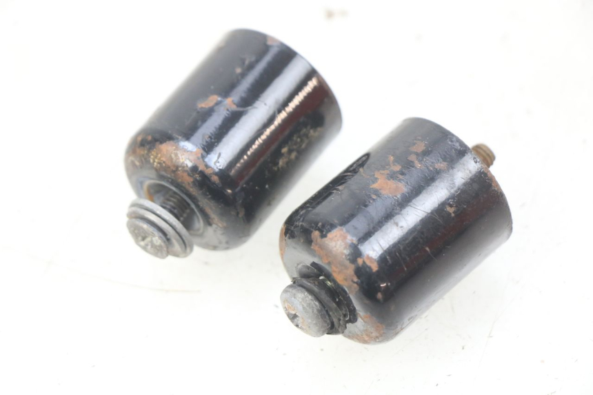 photo de HANDLEBAR END SUZUKI SIXTEEN 125 (2008 - 2010) - Zoom on usage condition