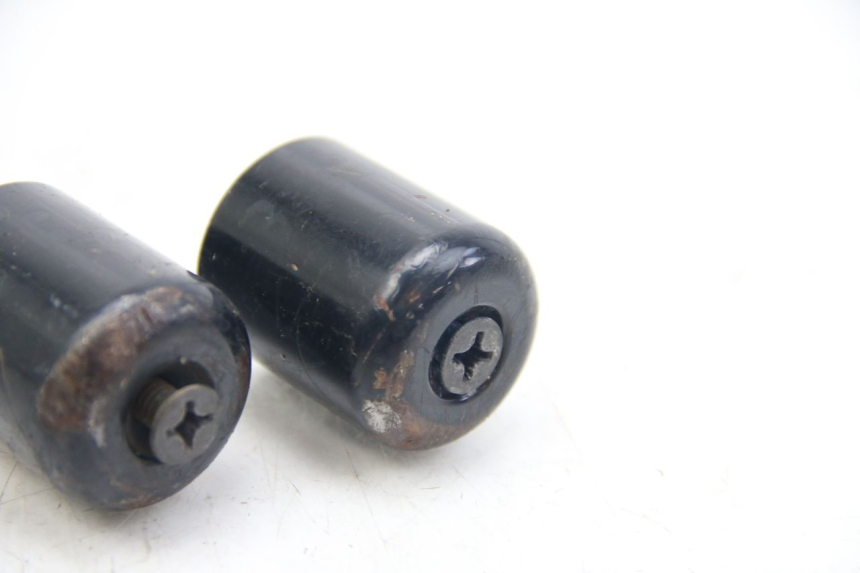 photo de HANDLEBAR END SUZUKI SIXTEEN 125 (2008 - 2010) - Component detail