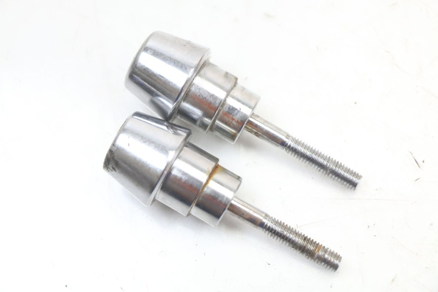 photo de HANDLEBAR ENDS PEUGEOT STREETZONE I 2T 50 (2018 - 2020) - Zoom on usage condition