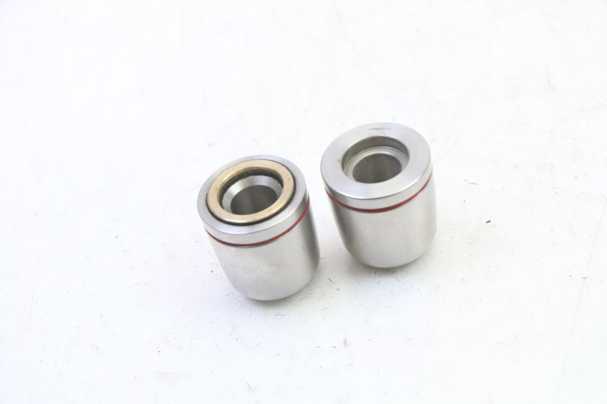 photo de HANDLEBAR ENDS YAMAHA TDM ABS 900 (2002 - 2014) - Technical close-up