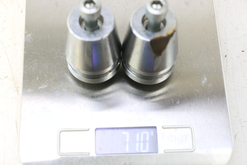 photo de HANDLEBAR ENDS DAELIM VJ ROADWIN 125 (2004 - 2007) - Fixing points details