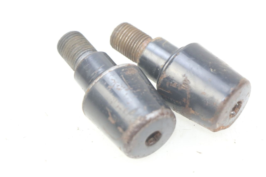 photo de HANDLEBAR END YAMAHA XMAX X-MAX 125 (2006 - 2009) - Zoom on usage condition