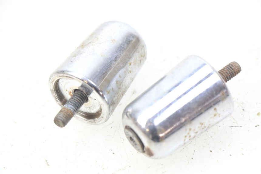 photo de HANDLEBAR END PIAGGIO X9 EVOLUTION 125 (2003 - 2007) - Zoom on usage condition