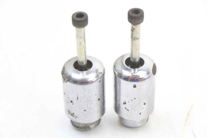 photo de HANDLEBAR ENDS YAMAHA XJ F 900 (1983 - 1994) - Alternative perspective