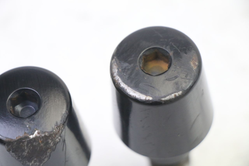 photo de HANDLEBAR ENDS YAMAHA XJ6 ABS 600 (2008 - 2016) - Alternative perspective