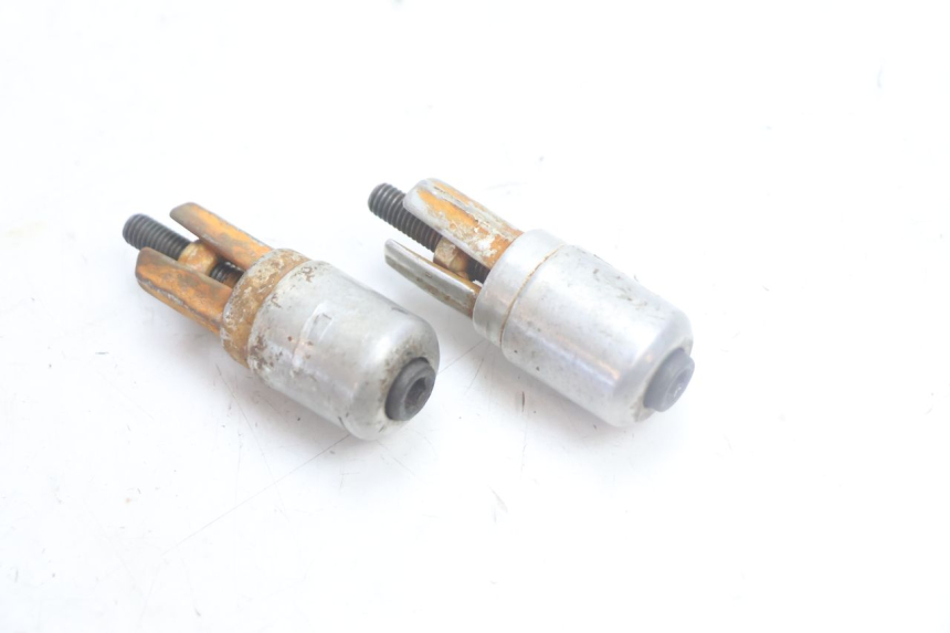 photo de HANDLEBAR END YAMAHA YP MAJESTY 125 (2002 - 2006) - Main view
