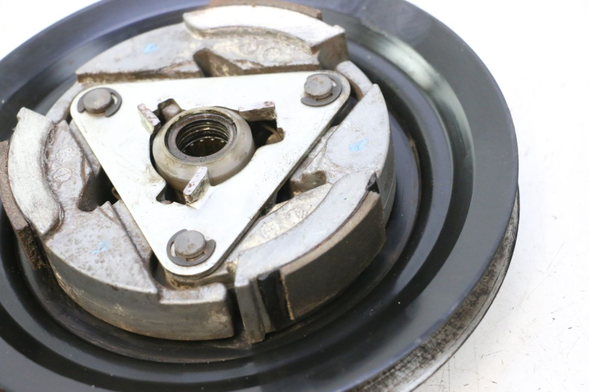 photo de CLUTCH PEUGEOT 103 SPX CLIP 50 (1989 - 1992) - Fixing points details