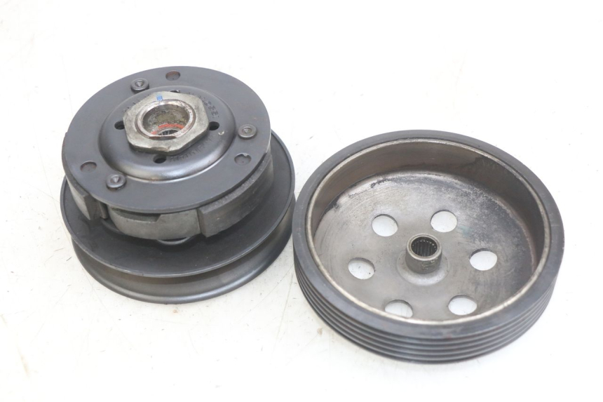 photo de CLUTCH KYMCO AGILITY NAKED RENOUVO 2T 50 (2011 - 2018) - Alternative perspective