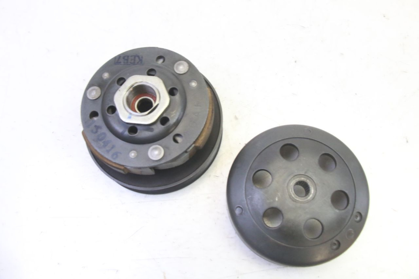 photo de CLUTCH KYMCO AGILITY NAKED RENOUVO 2T 50 (2011 - 2018) - Technical close-up