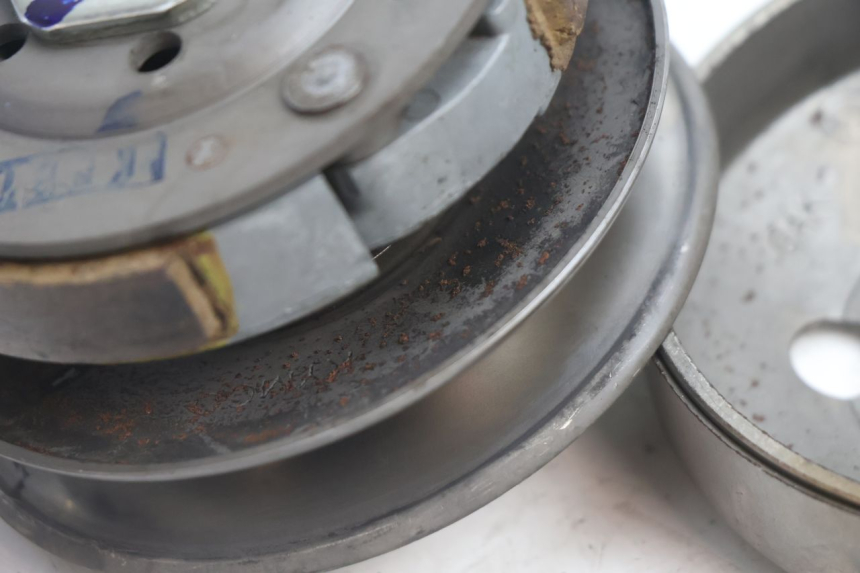 photo de CLUTCH KYMCO AGILITY PREMIUM 50 (2007 - 2010) - Zoom on usage condition