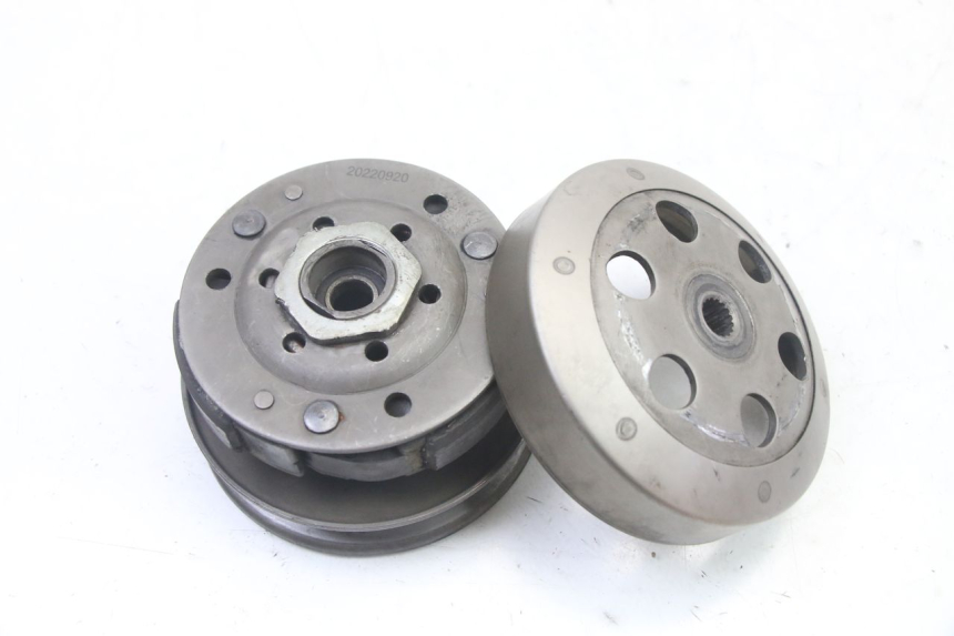 photo de CLUTCH MBK BOOSTER SPIRIT NAKED 50 (2004 - 2017) - Component detail