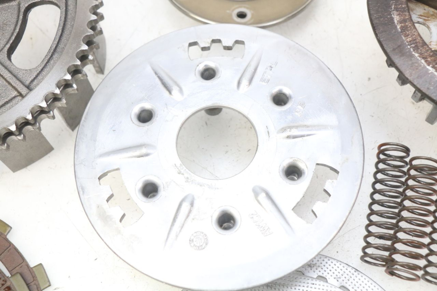 photo de CLUTCH ROYAL ENFIELD BULLET CLASSIC 500 (2017 - 2020) - Checked used part