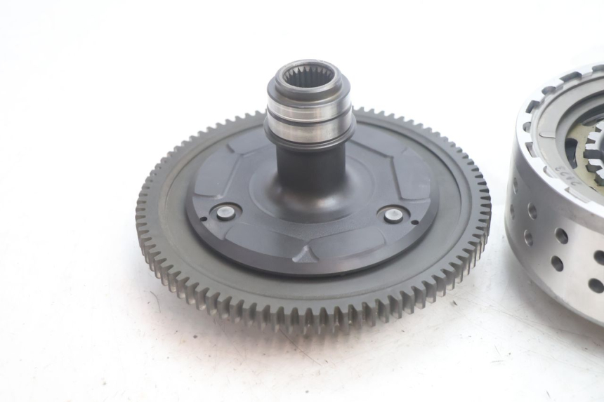 photo de CLUTCH SUZUKI BURGMAN EXECUTIVE ABS 650 (2006 - 2012) - Component zoom