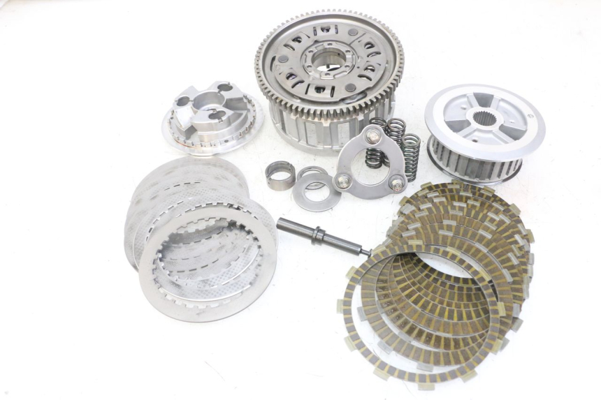 photo de CLUTCH HONDA CB R 1000 (2018 - 2023) - Focus on structure