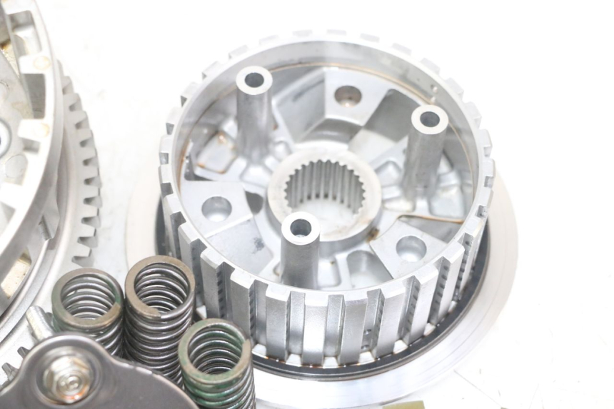 photo de CLUTCH HONDA CB R 1000 (2018 - 2023) - Alternative perspective