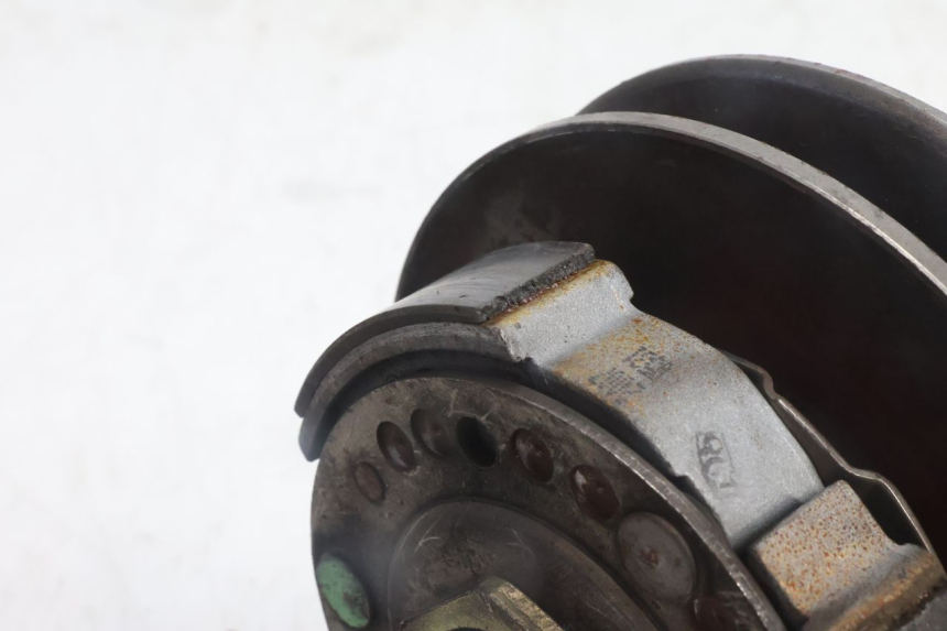 photo de CLUTCH PEUGEOT CITYSTAR 125 (2011 - 2017) - Surface and material condition