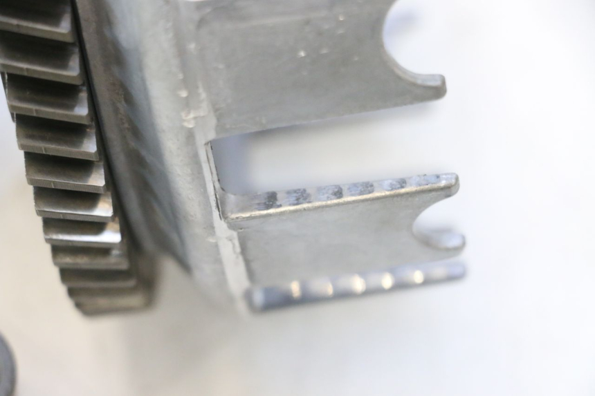 photo de CLUTCH SUZUKI DR S 600 (1985 - 1989) - Technical close-up