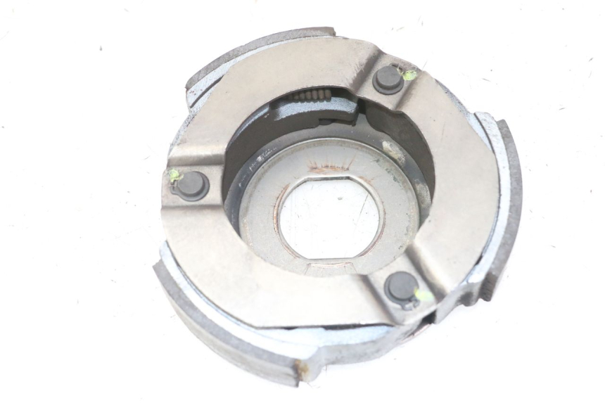 photo de CLUTCH PEUGEOT ELYSTAR 125 (2002 - 2007) - Alternative perspective
