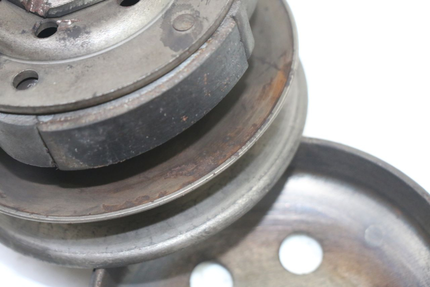 photo de CLUTCH PEUGEOT ELYSTAR 50 (2002 - 2014) - Fixing points details