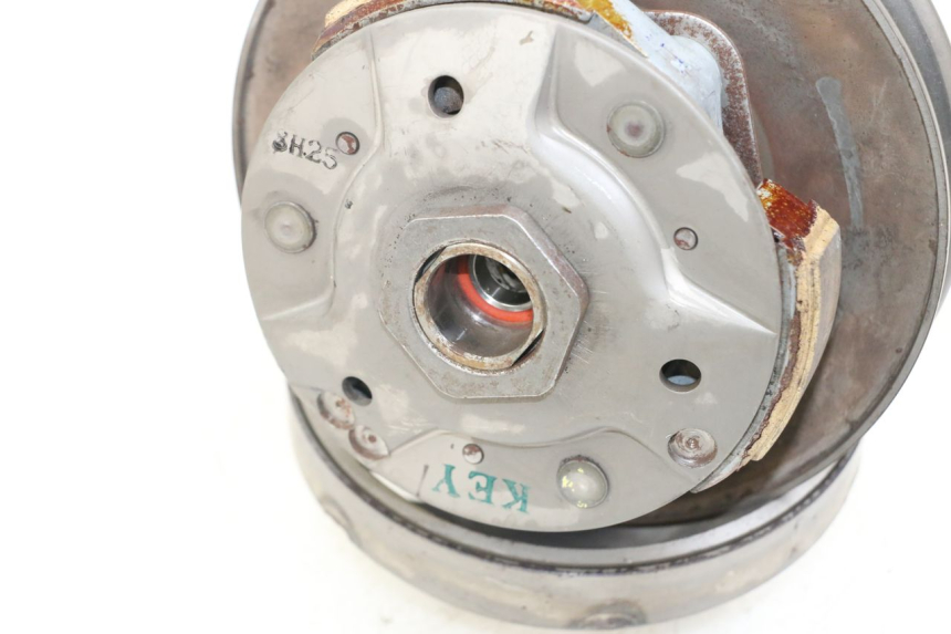 photo de CLUTCH HONDA FES PANTHEON 2T 125 (1998 - 2002) - Surface and material condition