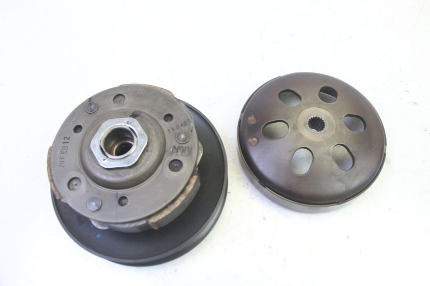 photo de CLUTCH HONDA FES S-WING SWING ABS 125 (2007 - 2015) - Technical close-up