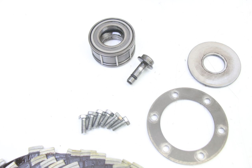 photo de CLUTCH YAMAHA FJ 36Y 1100 (1984 - 1985) - Distinctive features