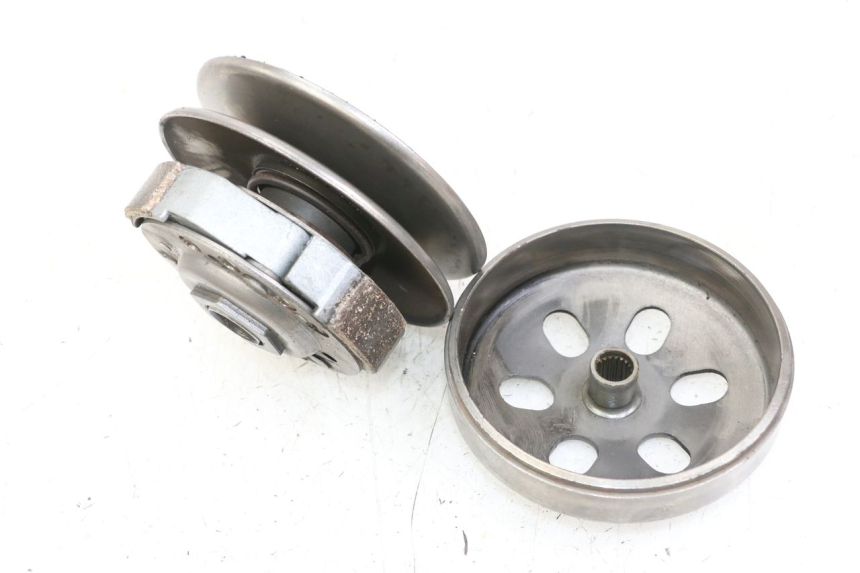 photo de CLUTCH GOES WIKI 125 (2010 - 2015) - Technical close-up