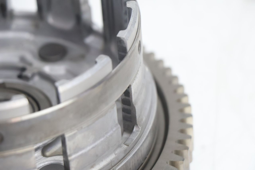 photo de CLUTCH SUZUKI GSF N BANDIT 1200 (2001 - 2005) - Alternative perspective