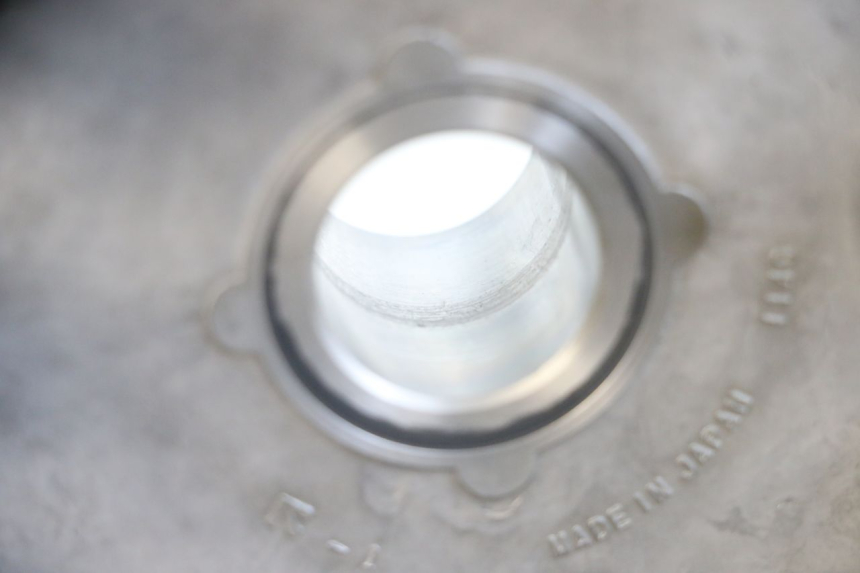 photo de CLUTCH SUZUKI GSX E 250 (1982 - 1983) - Fixing points details