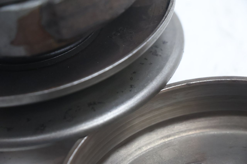 photo de CLUTCH RIDE JUMP 2T 50 (2012 - 2017) - Surface and material condition