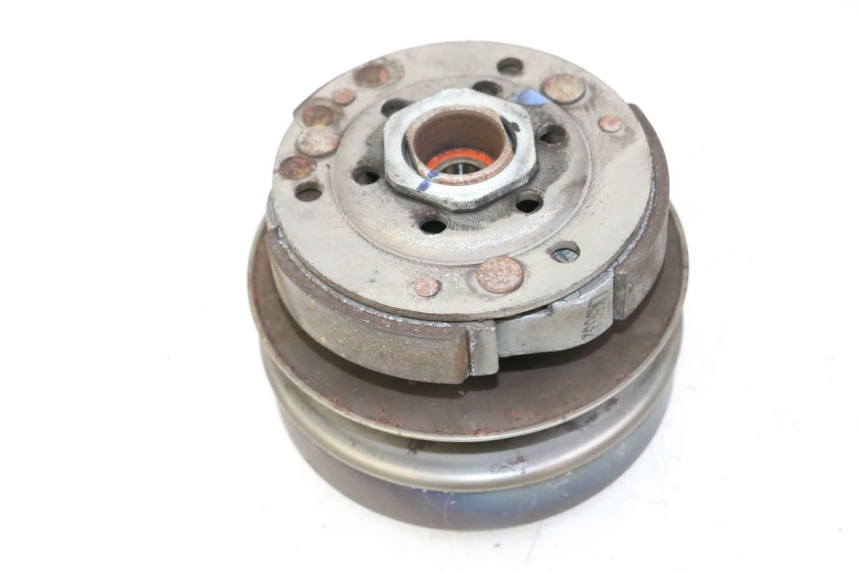 photo de CLUTCH PEUGEOT KISBEE 2T 50 (2010 - 2017) - Surface and material condition