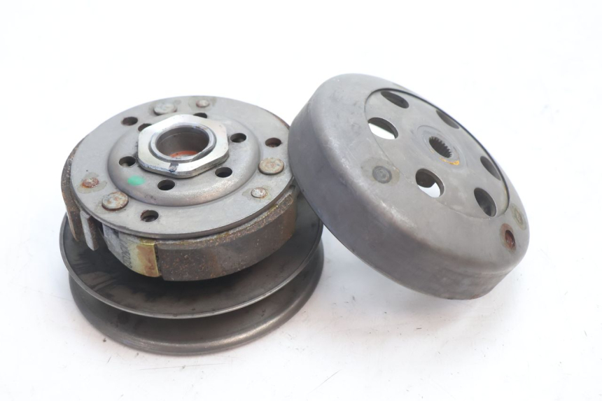 photo de CLUTCH PEUGEOT KISBEE 2T 50 (2010 - 2017) - Alternative perspective