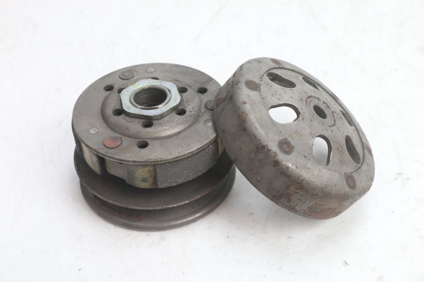 photo de CLUTCH PEUGEOT KISBEE 4T 50 (2018 - 2022) - Main view
