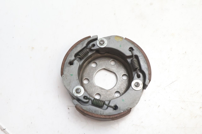 photo de CLUTCH PEUGEOT KISBEE 4T 50 (2010 - 2017) - Zoom on usage condition