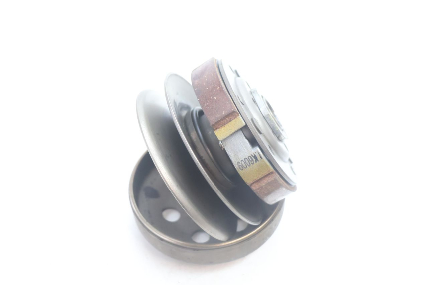 photo de CLUTCH PEUGEOT KISBEE 4T 50 (2010 - 2017) - Alternative perspective