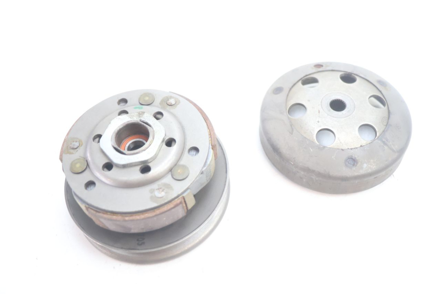 photo de CLUTCH PEUGEOT KISBEE 4T 50 (2010 - 2017) - Technical close-up