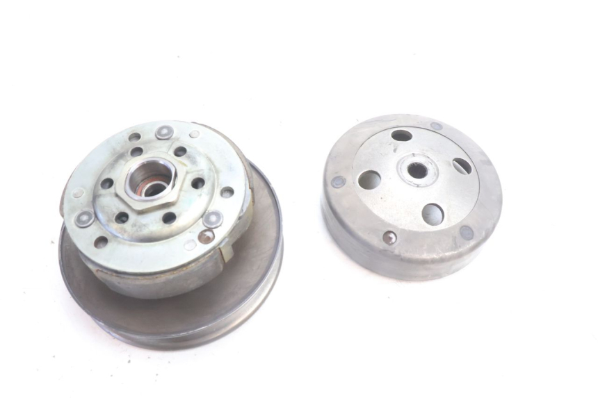 photo de CLUTCH PIAGGIO LIBERTY IGET 4T 50 (2021 - 2025) - Alternative perspective