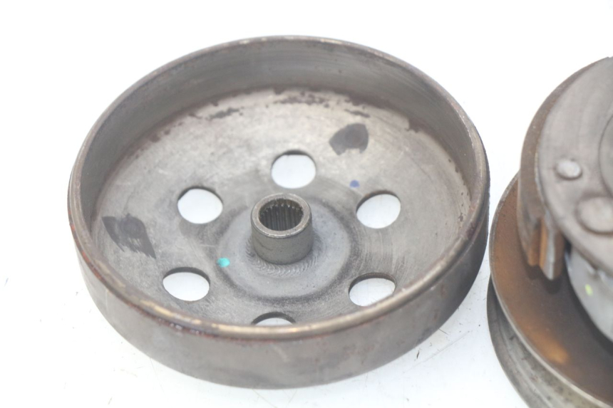 photo de CLUTCH PEUGEOT LUDIX 50 (2008 - 2017) - Fixing points details