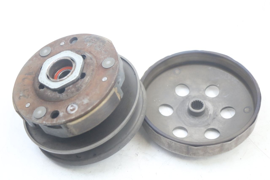 photo de CLUTCH MBK MACH G AC 50 (2002 - 2014) - Component detail