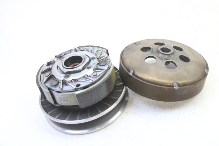 photo de CLUTCH PIAGGIO MP3 HPE 310 (2024 - 2025) - Main view