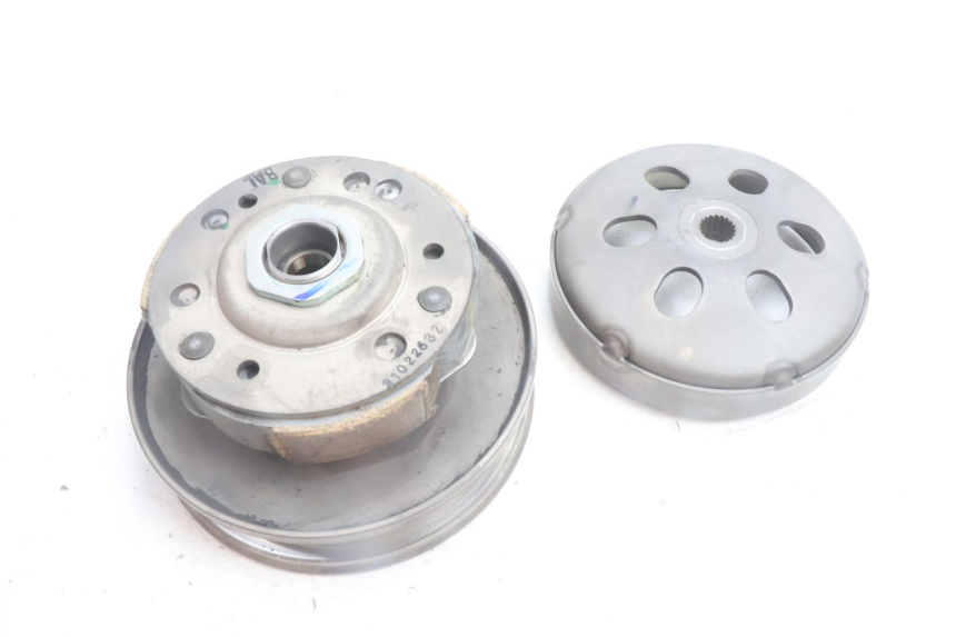 photo de CLUTCH YAMAHA N-MAX NMAX 125 (2021 - 2024) - Technical close-up