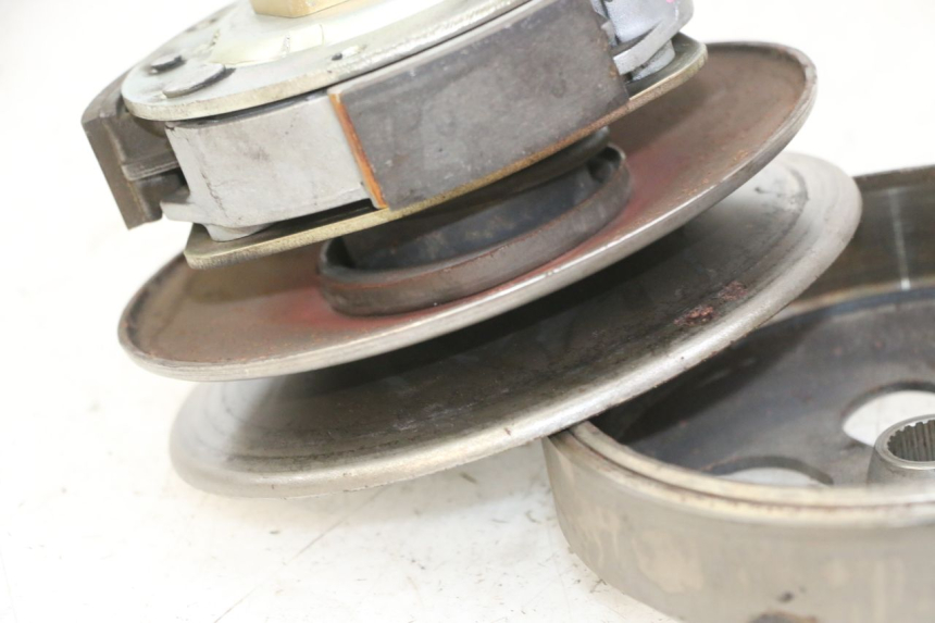 photo de CLUTCH PIAGGIO VESPA LX 150 (2005 - 2013) - Alternative perspective