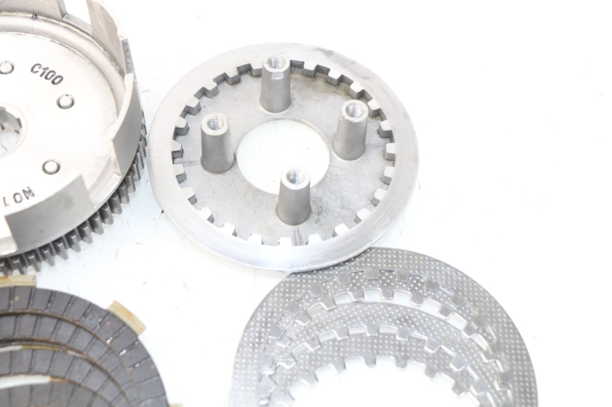 photo de CLUTCH YCF R-START 125 - Distinctive features